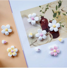 RKPM HOMES Flower and Leaf Cake Mould I 3D Fondant Silicone Chocolate Mold I for DIY Sugarcraft Cake Decoration, Cupcake Topper, Polymer Clay, Candy, Cookies, Soap Wax Making Crafting - 6 Cavity