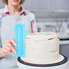 RKPM HOMES Plastic Saw Tooth Cake Scraper Set, Decorating Comb & Icing Smoother Tool Scraper, DIY Icing Decorating Spatula Decorating Mousse Butter Cream (Blue Scraper 3 Pcs)