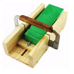 RKPM HOMES Soap Making Cutting Mold Kit I Rectangle Silicone Soap Mold with Wood Box, Adjustable Wooden Soap Cutter with Stainless Steel Wavy & Straight Scraper I for Homemade Lotion Bar, Bath Bombs, Polymer Clay, DIY Craft Art – Set of 5 Pcs
