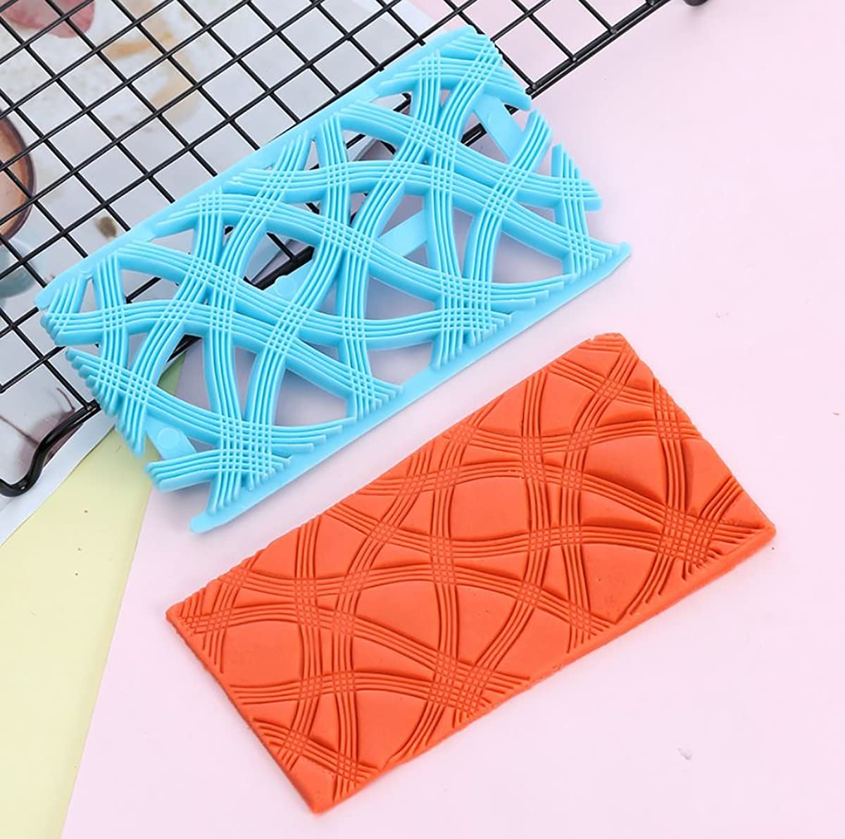 RKPM HOMES Cake Fondant Embossing Mould, Lace Flower Cookie Cutter Set, Diamond Shaped Biscuit Molds, Cake Fondant Cupcake Decorating Tool (Bypass)